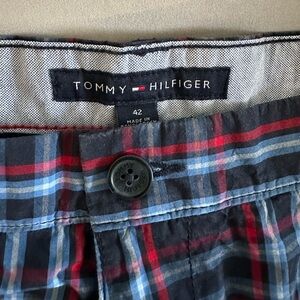 Tommy Hilfiger Shorts size 42